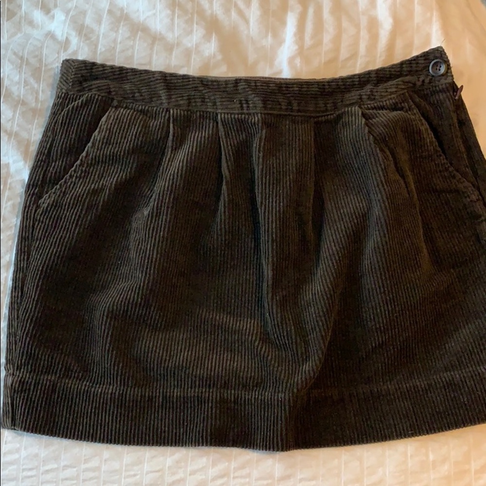 Brown skirt!